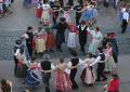 Našu karičku s ľahkosťou tancuje súbor FORGÓRÓZSA TÁNCEGYUTTES z Maďarska (foto E. Čániová)